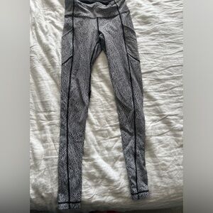 Lululemon Chic Black and Gray Leggings